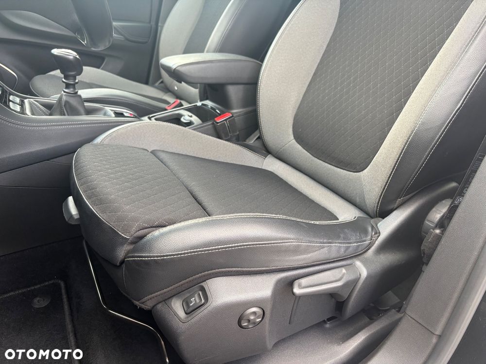 Opel Grandland X 1.2 Start/Stop Business Elegance - 13