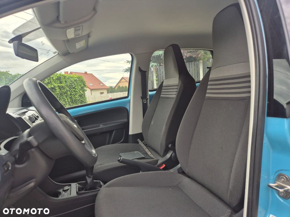 Volkswagen up! 1.0 Beats - 11
