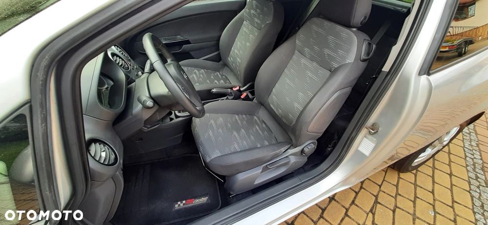 Opel Corsa - 18