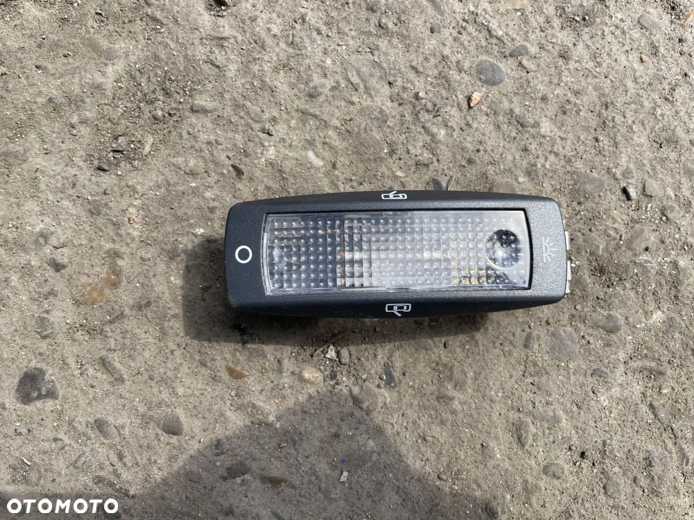 Lampka wnętrza kabiny Volkswagen Scirocco OE - 1