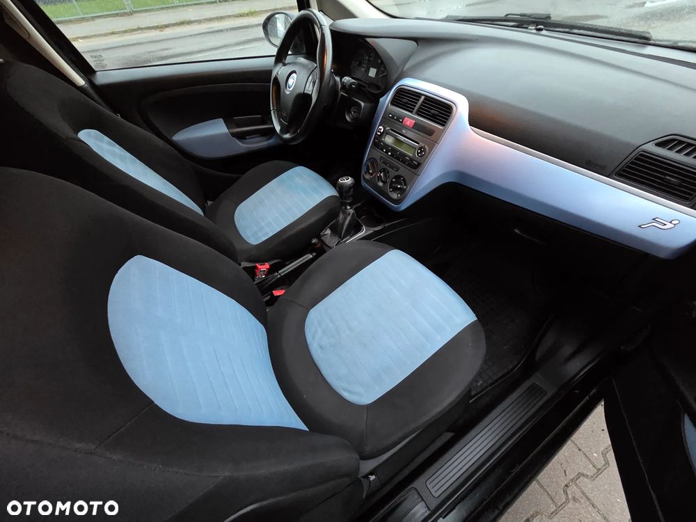 Fiat Punto 1.4 16V Dynamic - 5