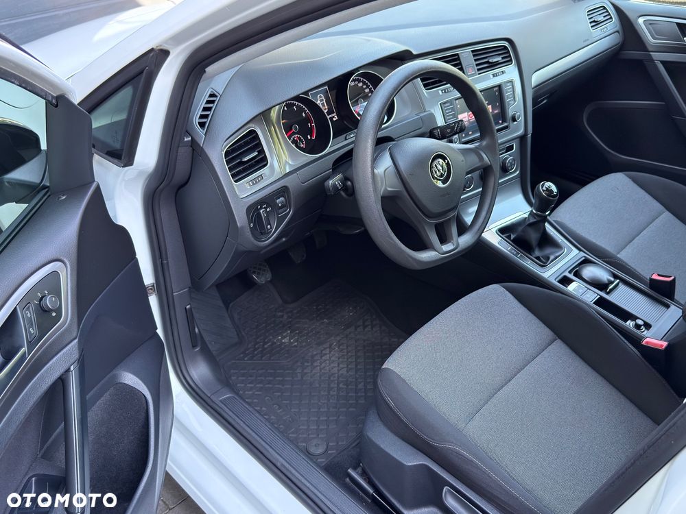 Volkswagen Golf 1.2 TSI BMT Trendline EU6 - 32