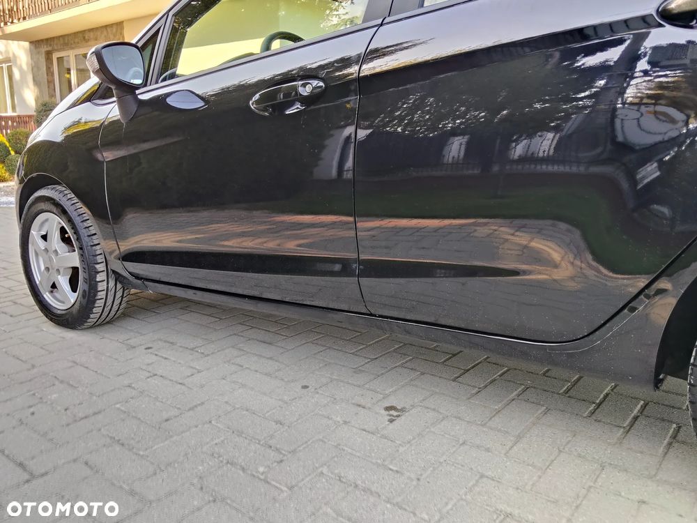 Ford Fiesta 1.25 Ambiente - 19