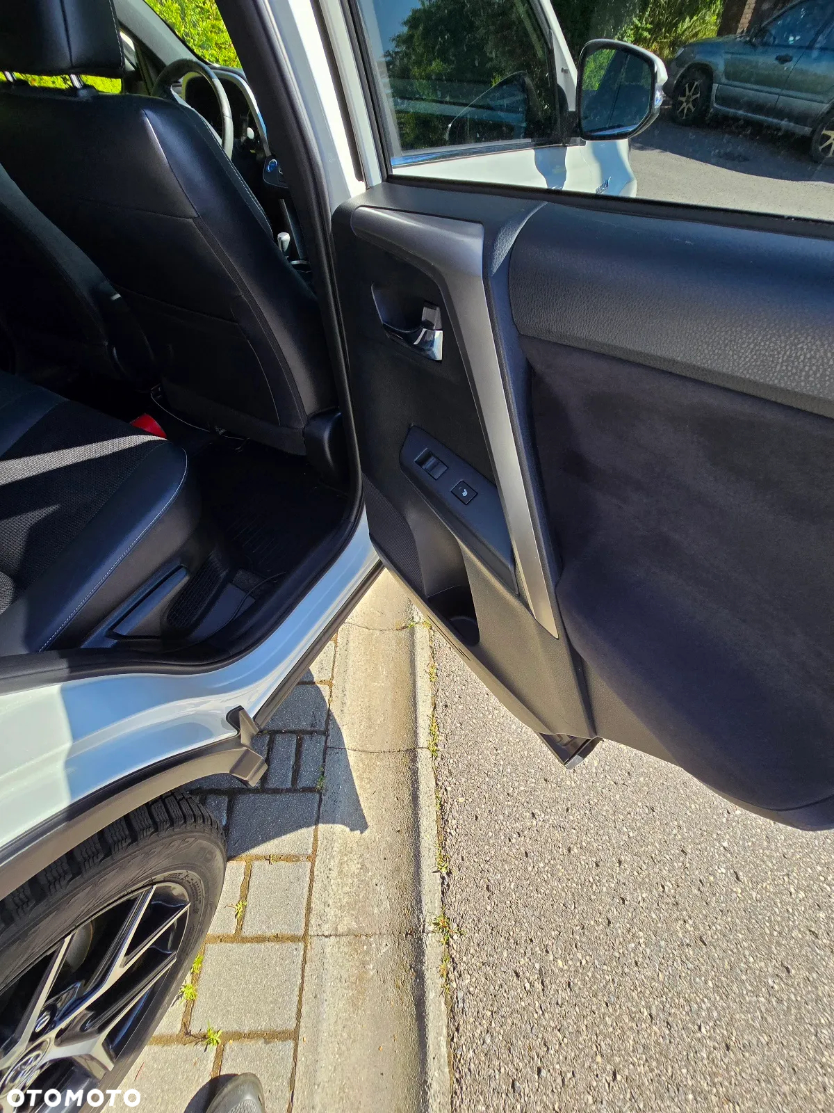 Toyota RAV4 Hybrid Prestige 4x4 - 15