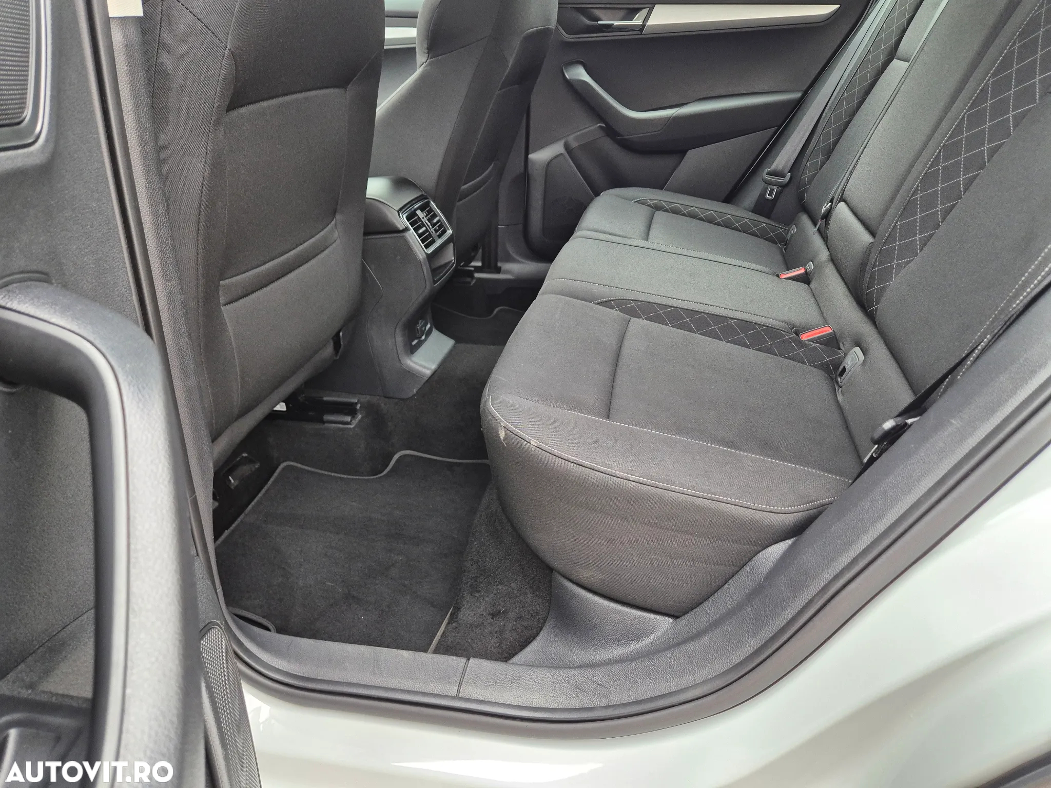 Skoda Karoq 2.0 TDI DSG Drive - 20