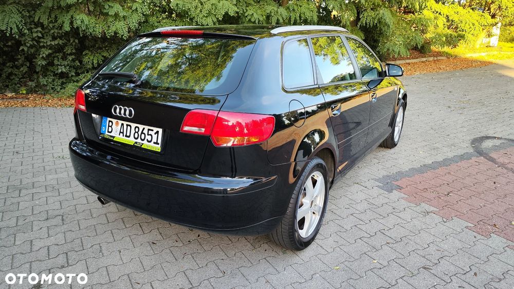 Audi A3 Sportback 1.6 Ambiente - 9