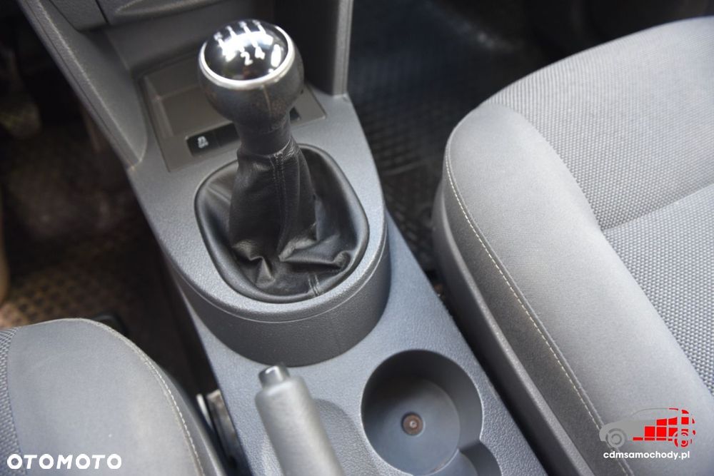Volkswagen Caddy - 27