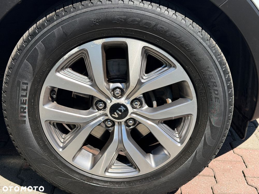Kia Sportage 1.6 GDI Business Line L 2WD - 12