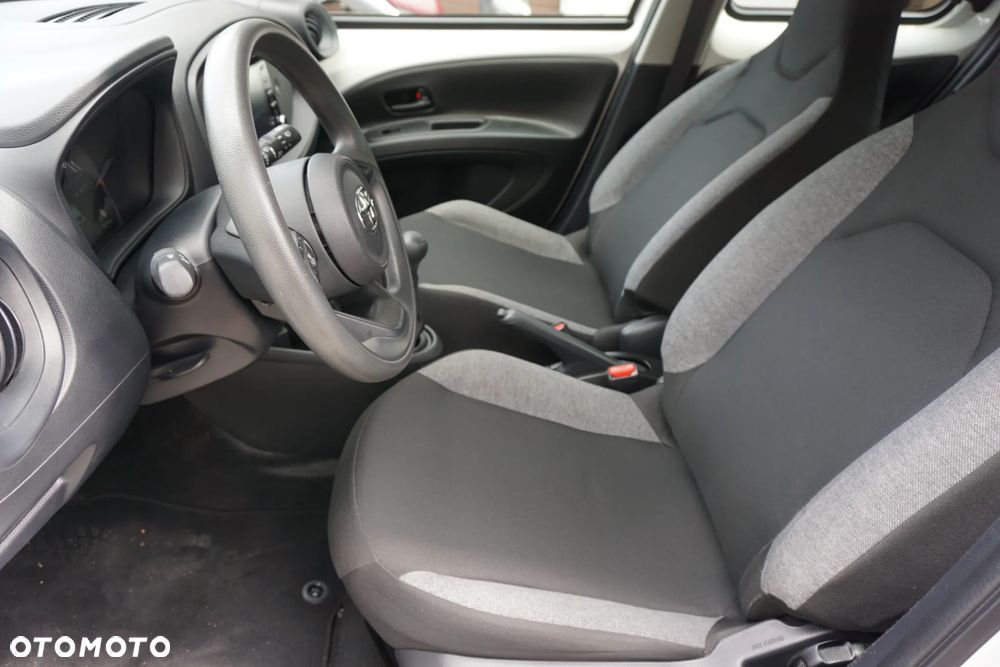 Toyota Aygo X 1.0 VVT-i Selection - 9