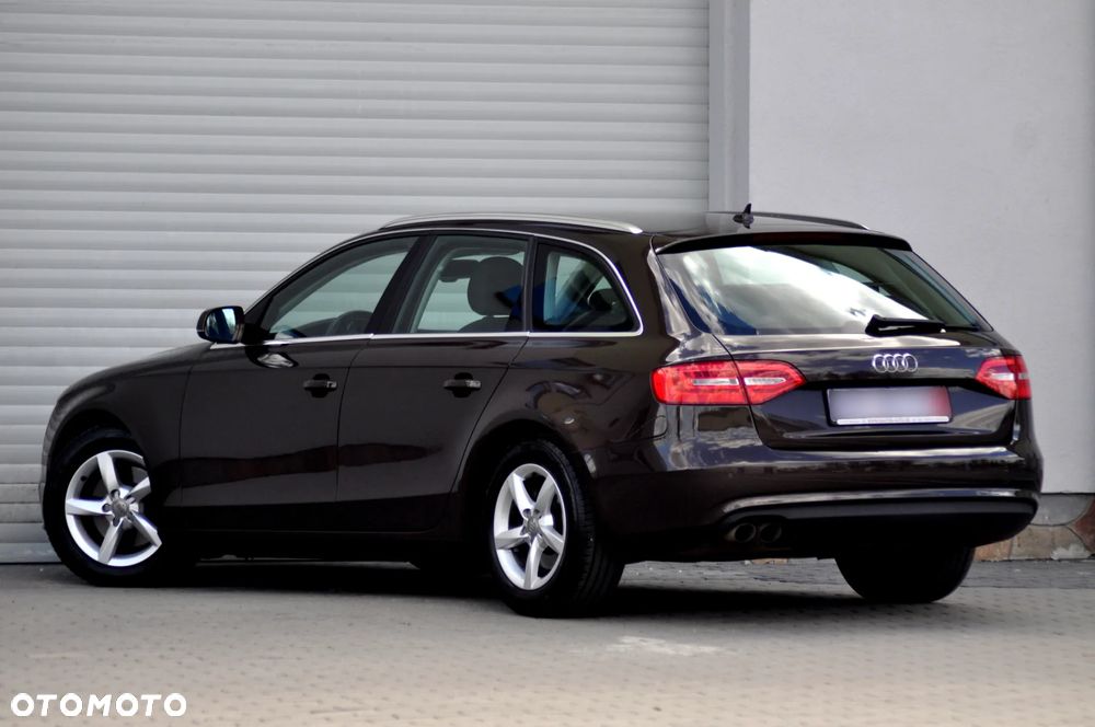 Audi A4 Avant 2.0 TDI DPF Ambiente - 4