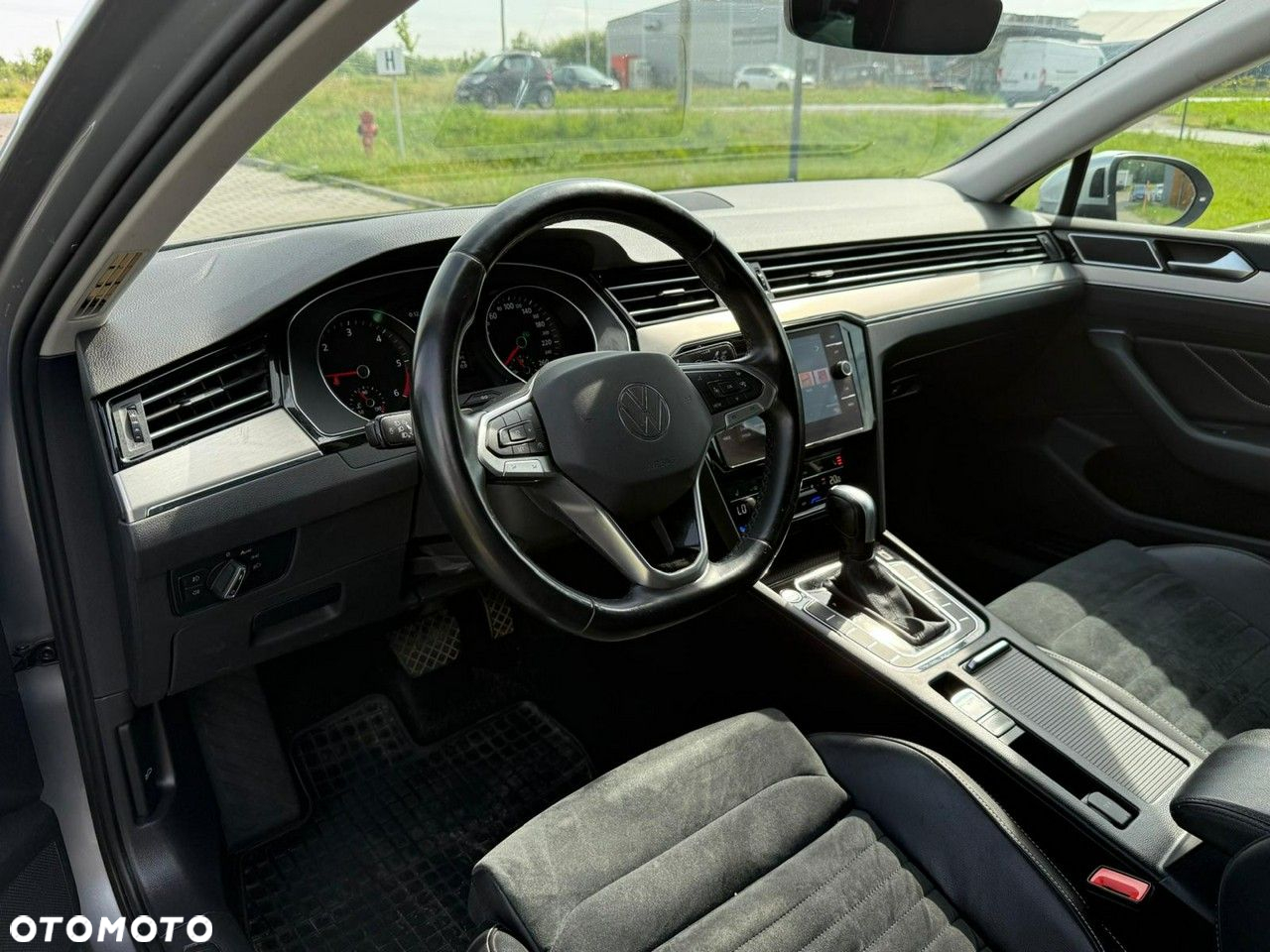 Volkswagen Passat 2.0 TDI SCR Business Plus DSG - 9