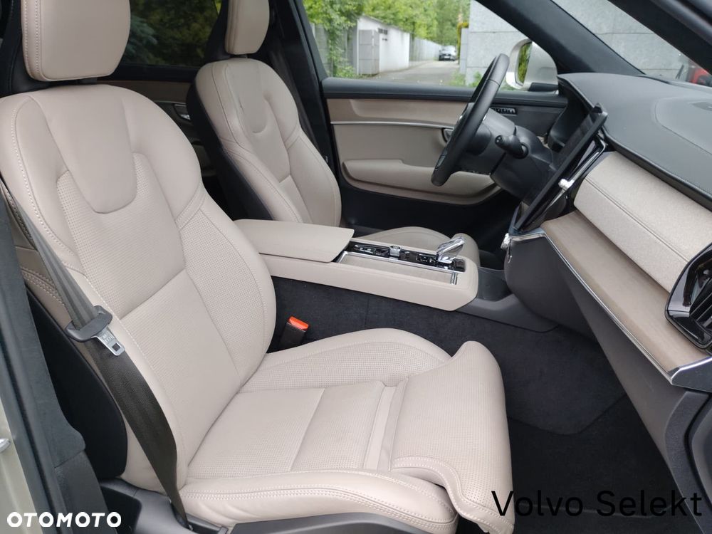 Volvo XC 90 - 18