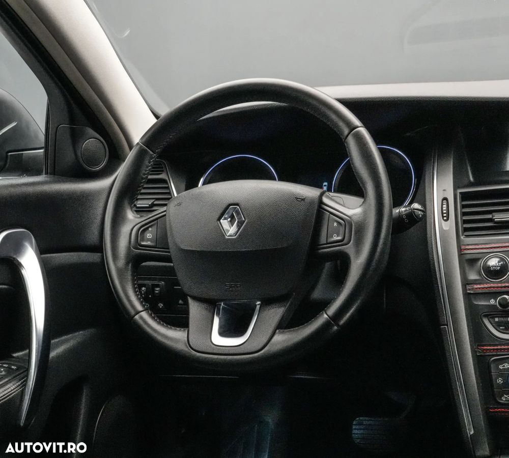 Renault Latitude 2.0 dCi Luxury CVA - 17