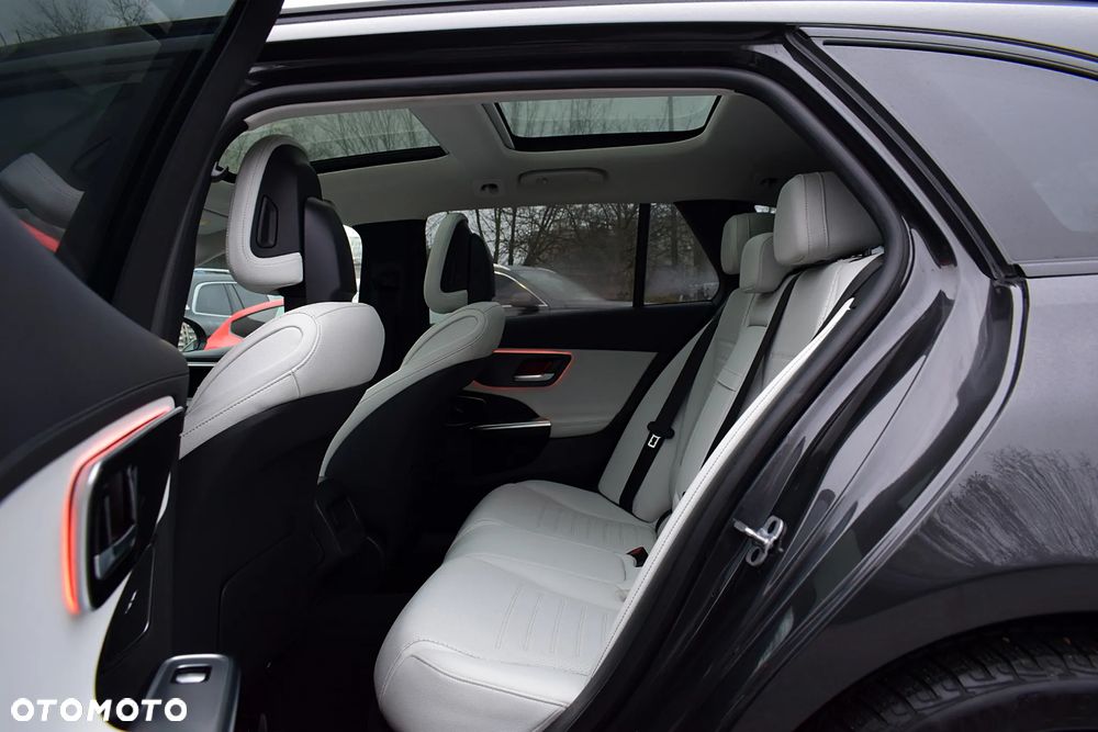 Mercedes-Benz Klasa C 220 d 9G-TRONIC AMG Line - 7