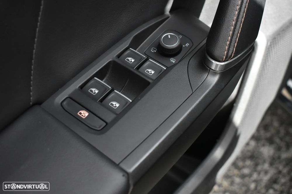 Cupra Leon 1.4 e-Hybrid VZ DSG - 30