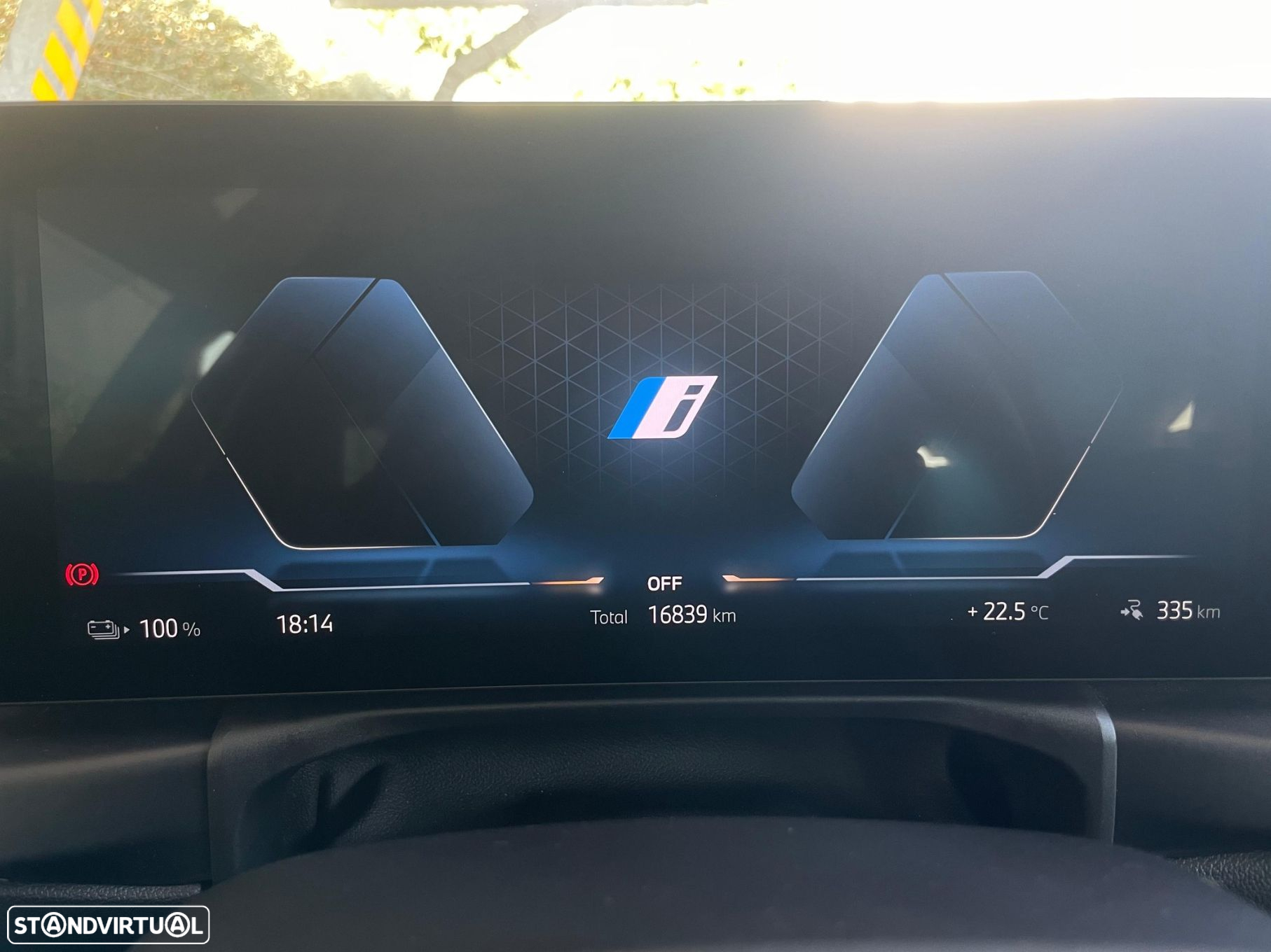 BMW i4 eDrive40 Desportiva M - 9