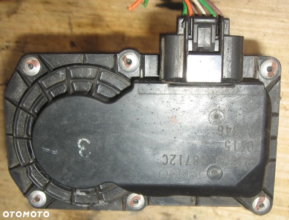 przepustnica CLIO III 1.2 8V RENAULT 8200568712C - 3