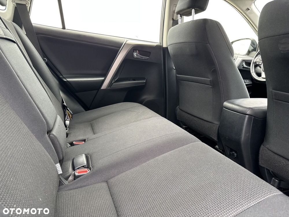 Toyota RAV4 - 11