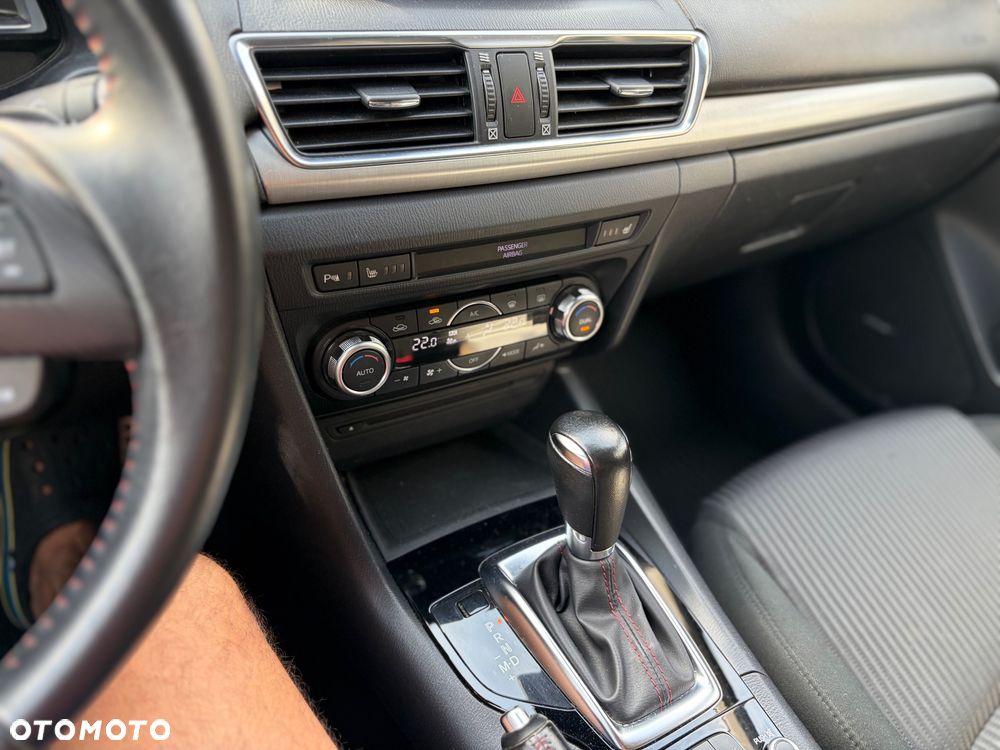 Mazda 3 SKYACTIV-D 150 Automatik Sports-Line - 26