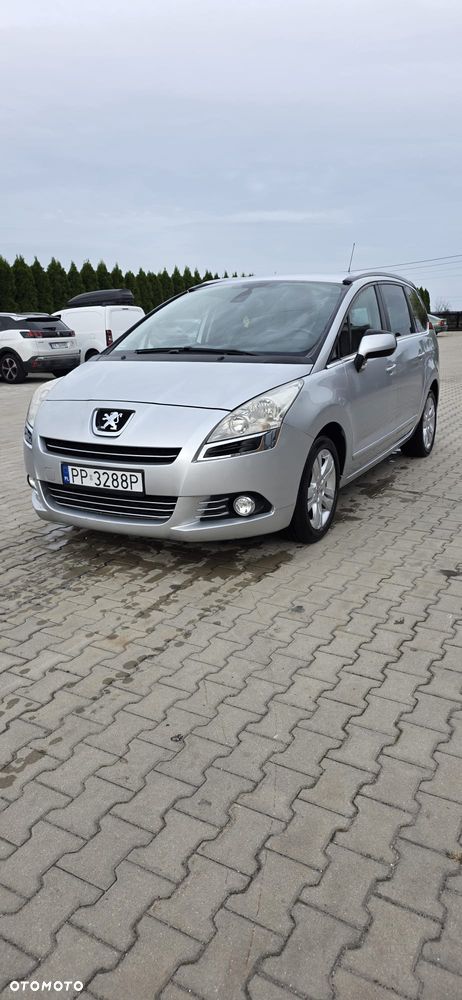 Peugeot 5008 - 3
