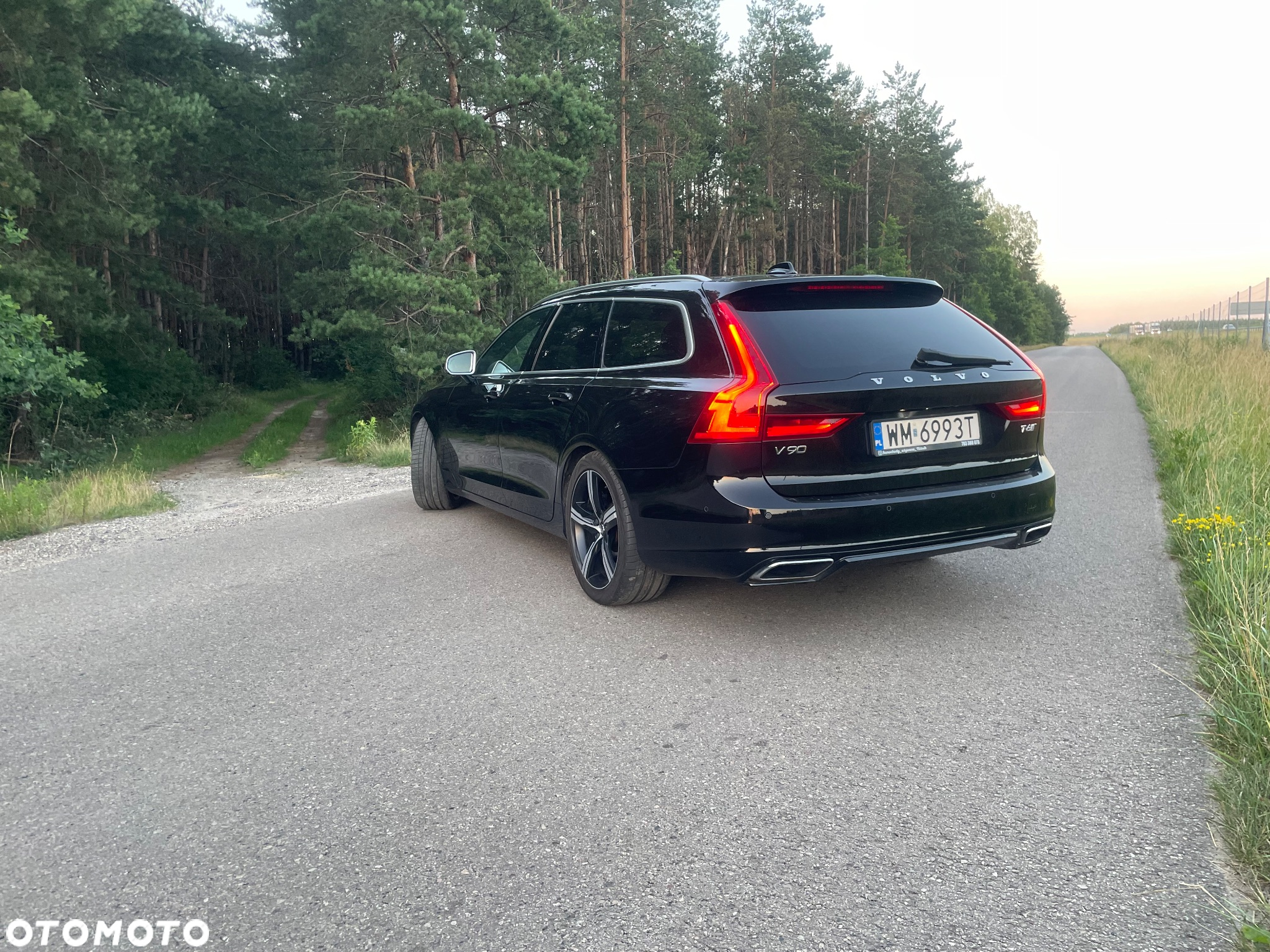 Volvo V90 T6 AWD R-Design - 7