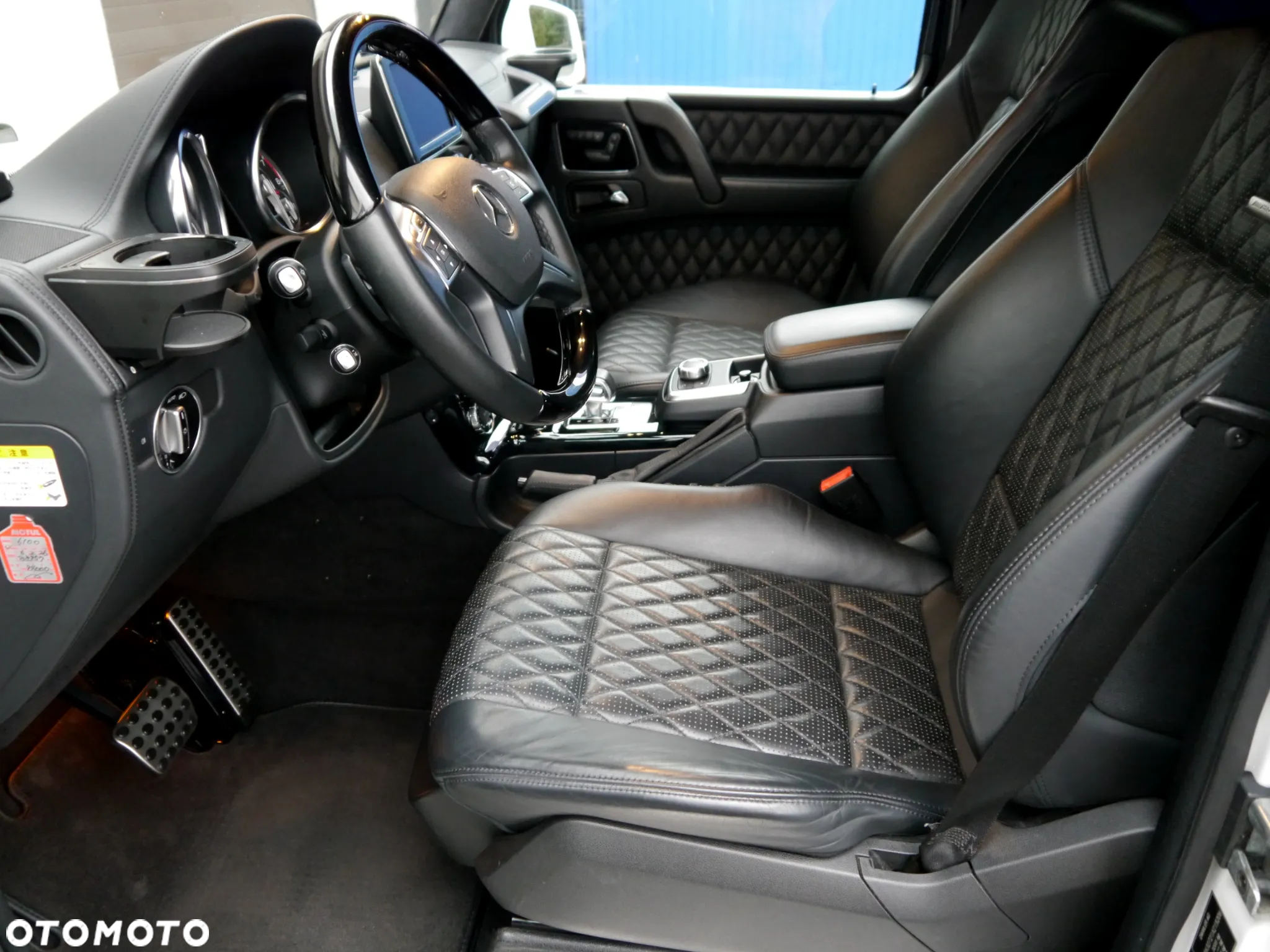 Mercedes-Benz Klasa G 63 AMG L - 25