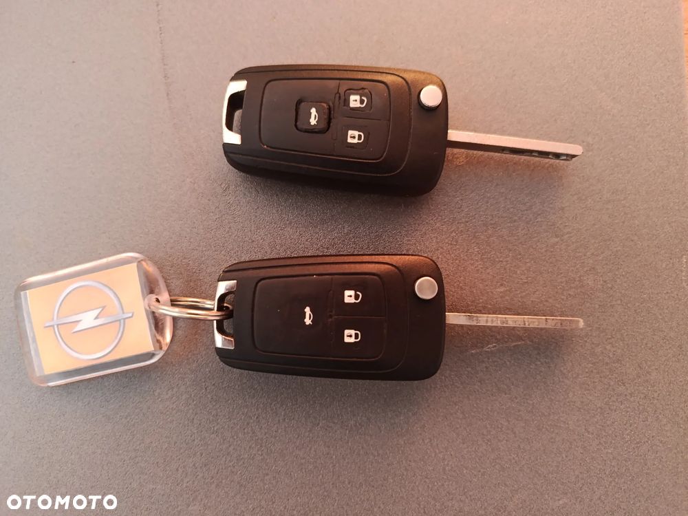 Opel Insignia 2.0 CDTI - 38