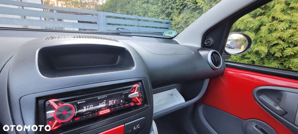 Peugeot 107 1.0 Trendy - 32