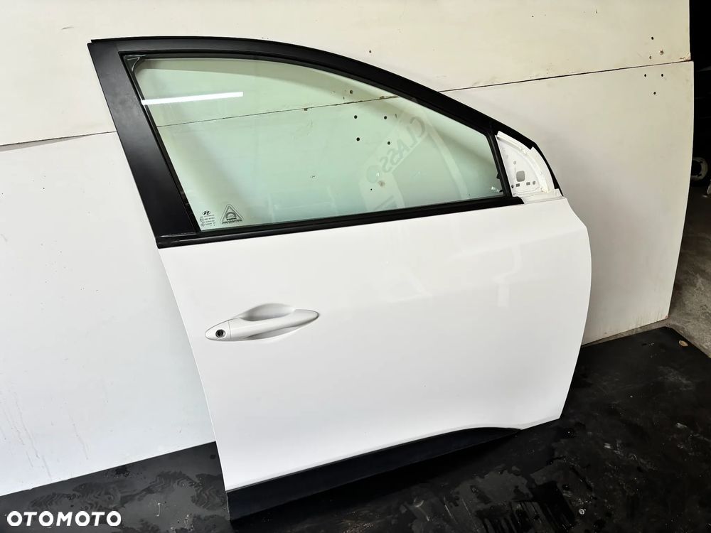 Drzwi kompletne prawe przednie Hyundai ix35 LIFT 2014r. TCW - 2