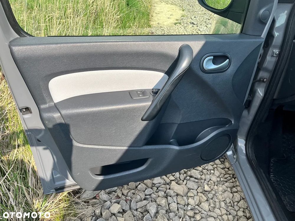 Renault Kangoo 1.6 16V Privilege Plus Euro5 - 18