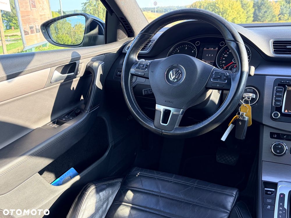 Volkswagen Passat 2.0 TDI DSG BlueMotion Technology Business Edition - 9