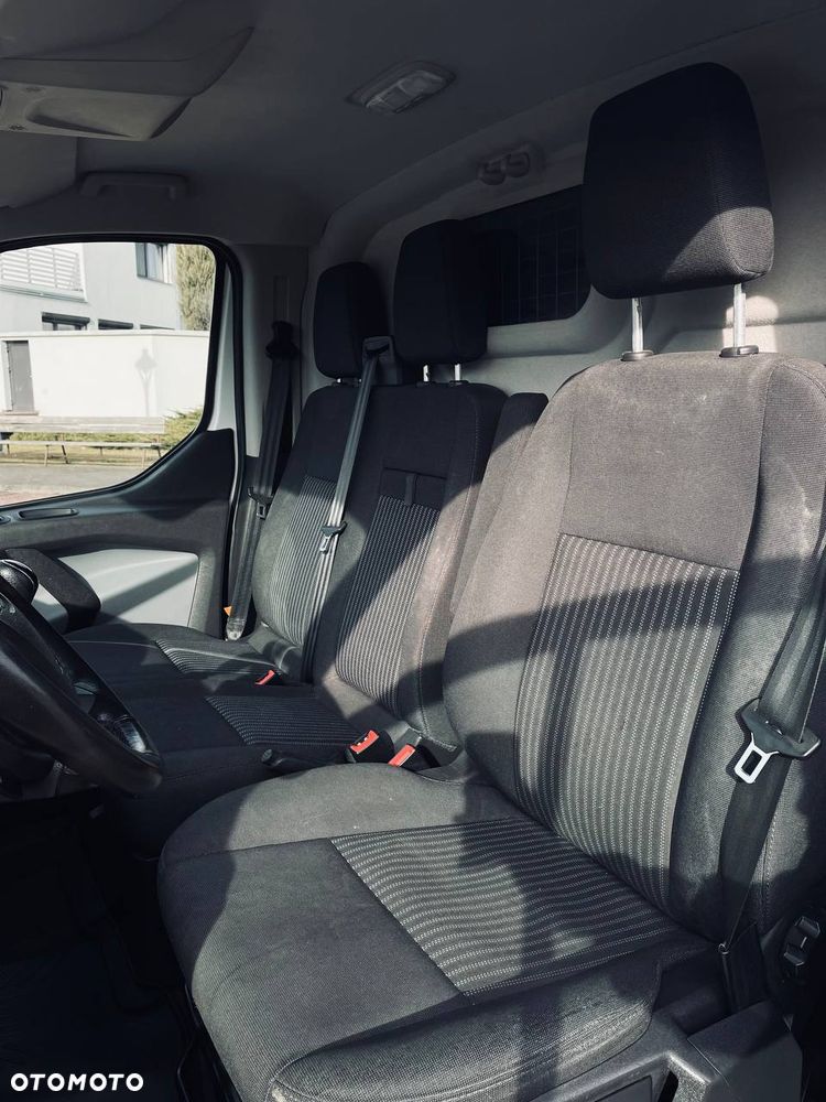 Ford Transit Custom - 12