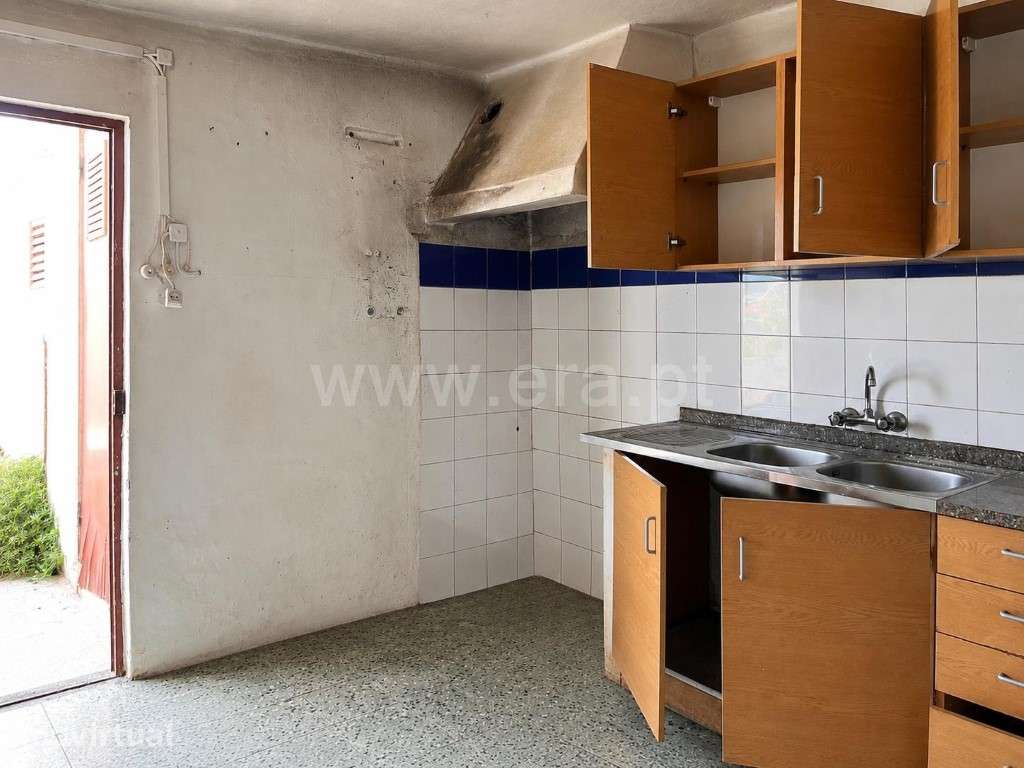 Apartamento T1+1 para reabilitação total no Sobral - Grande imagem: 3/10