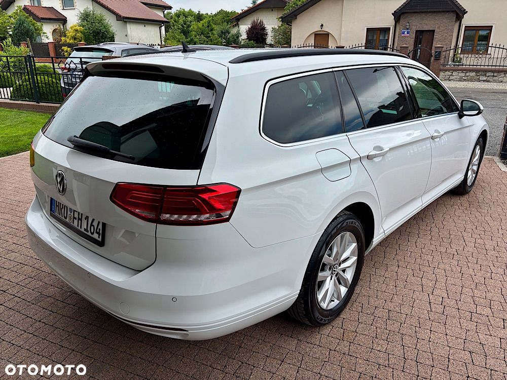 Volkswagen Passat 2.0 TDI BMT Highline - 23
