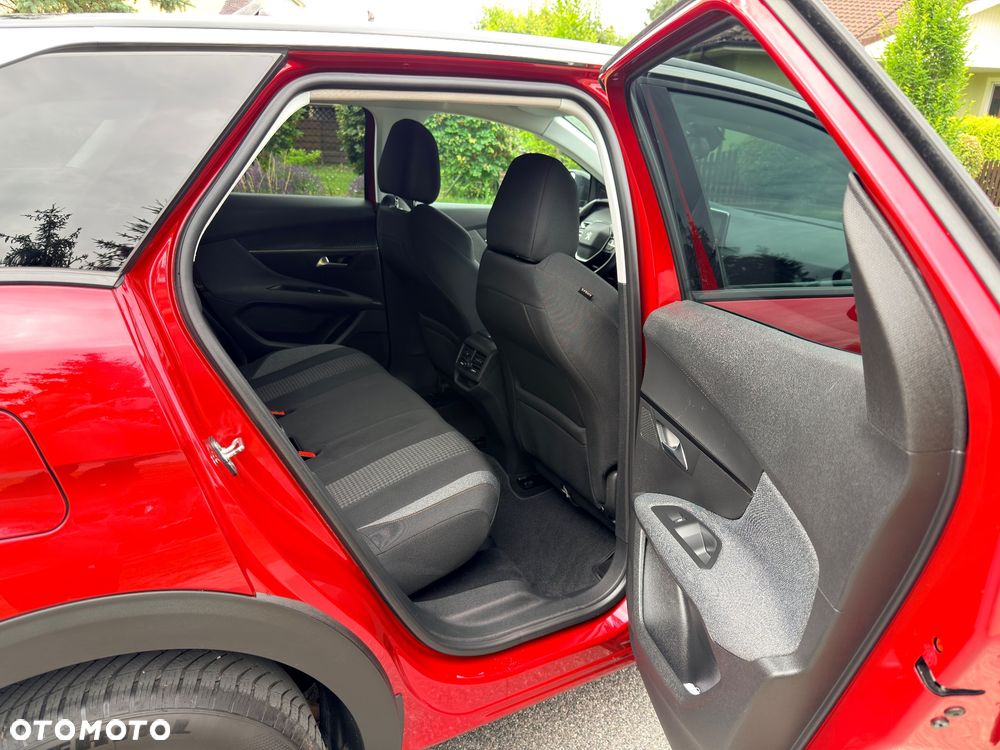 Peugeot 3008 PureTech 130 Stop & Start GPF EAT8 Allure Business-Paket - 26