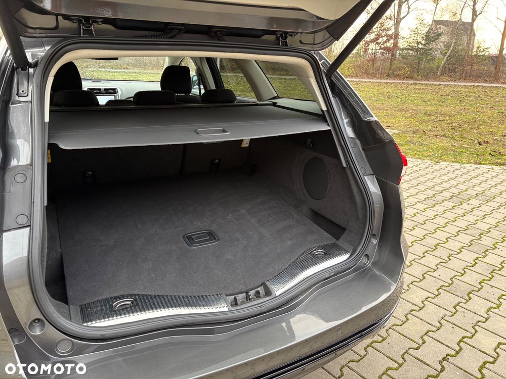 Ford Mondeo 2.0 EcoBlue Titanium - 16