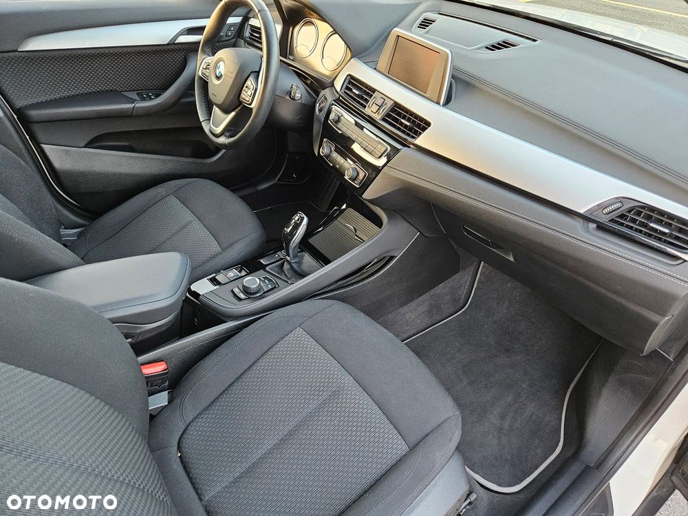 BMW X2 sDrive18i - 9