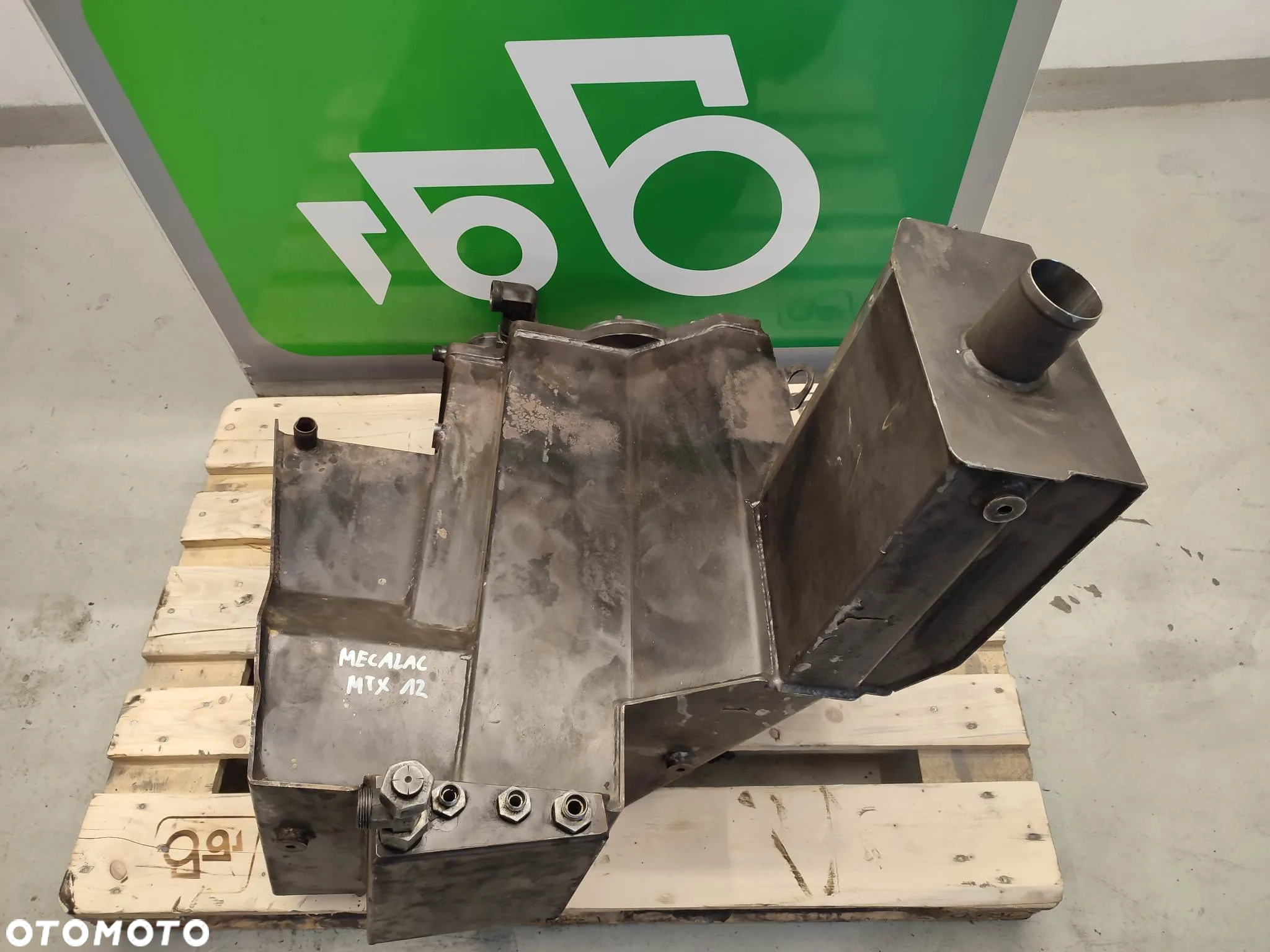 Zbiornik hydrauliczny oleju Mecalac MTX 12 (MF5020215D) - 5