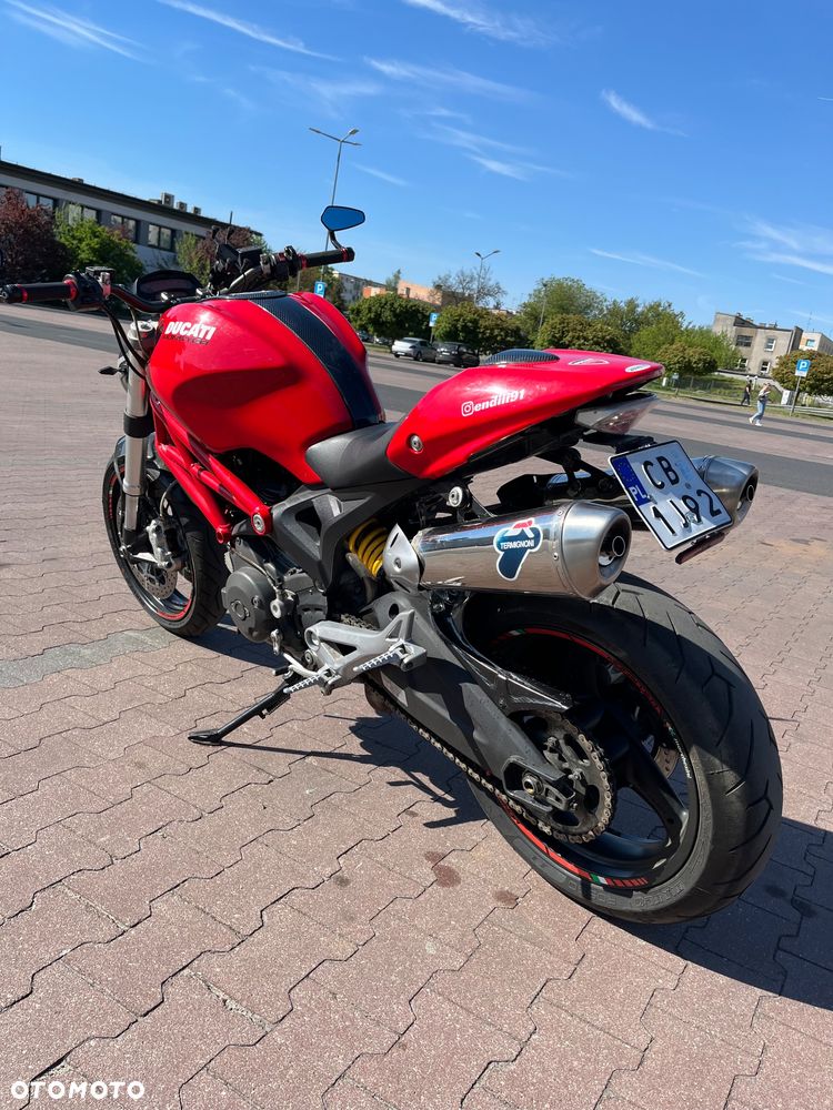 Ducati 696 - 4