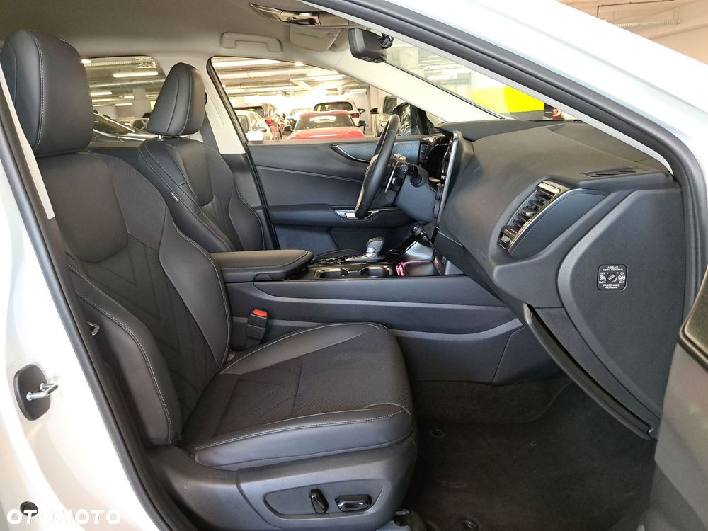 Lexus NX - 15