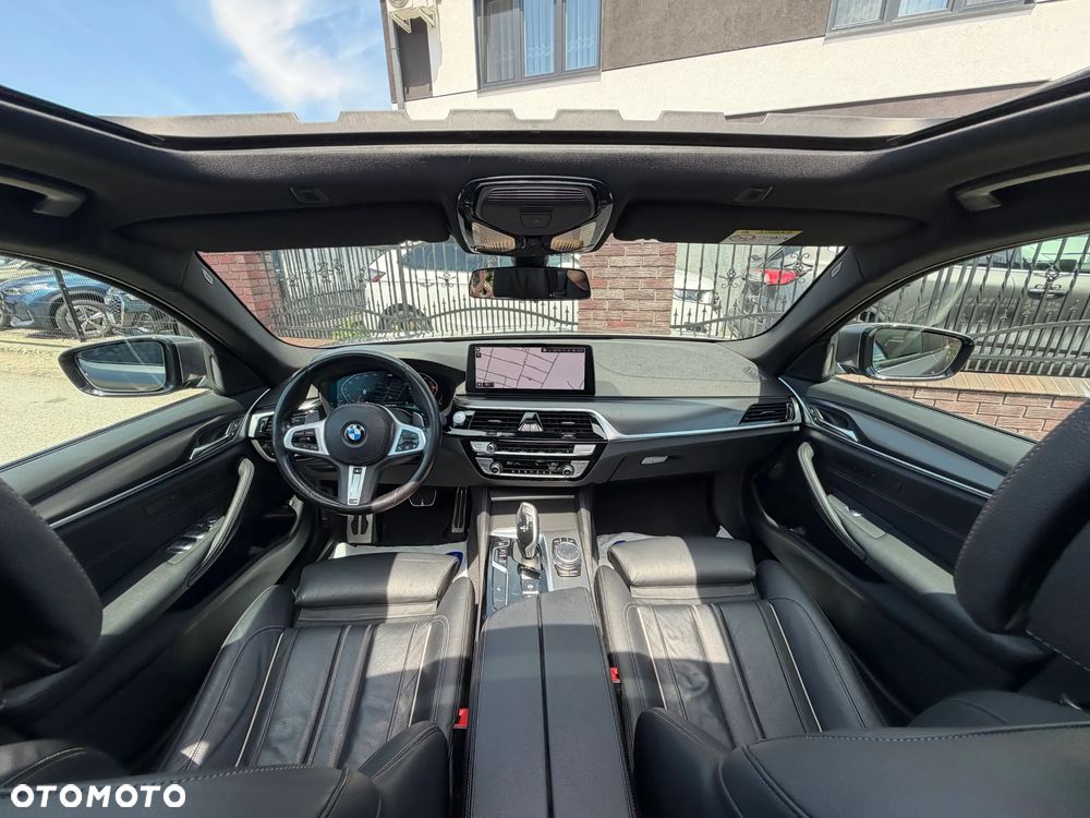 BMW Seria 5 520d xDrive MHEV M Sport sport - 7