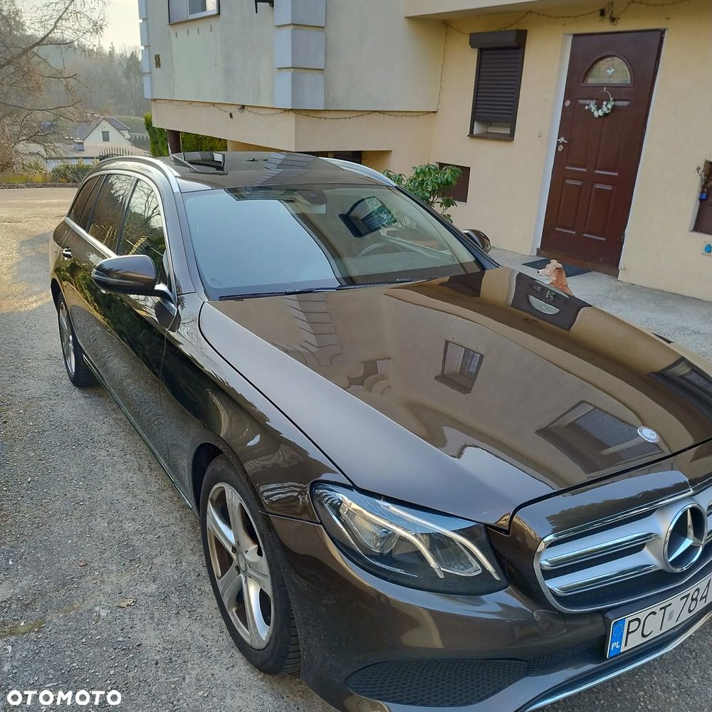 Mercedes-Benz Klasa E ver-200-d-9g--tronic-avantgarde - 3