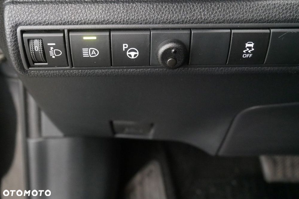 Toyota Corolla 1.8 Hybrid Comfort - 26