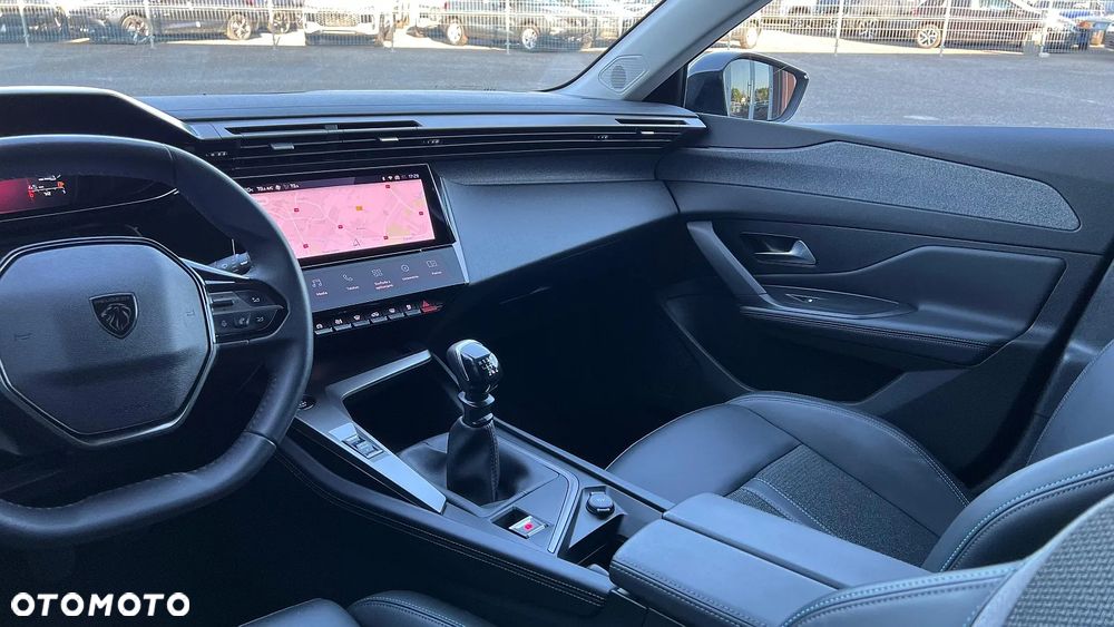 Peugeot 308 1.2 PureTech Allure S&S - 21
