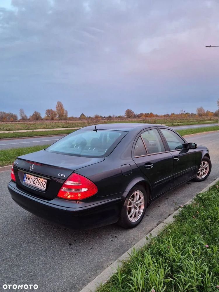 Mercedes-Benz Klasa E - 22