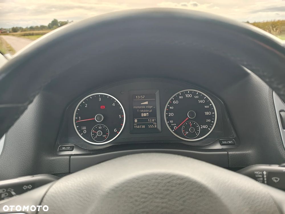 Volkswagen Tiguan - 11