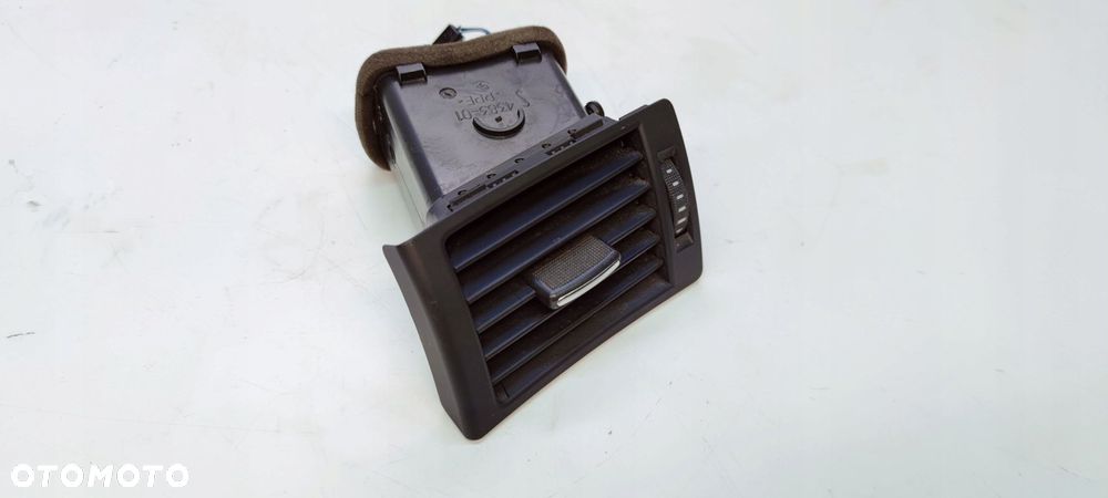 KRATKA NAWIEWU LEWA AUDI A4 B6 B7 8E0820901F 6PS - 2