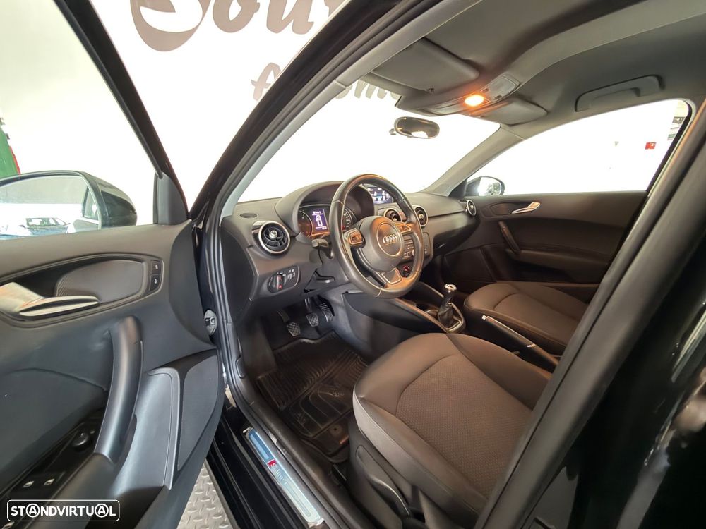 Audi A1 Sportback 1.6 TDI S-line - 12