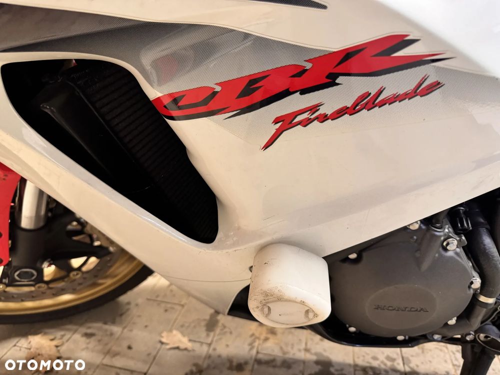 Honda CBR - 9