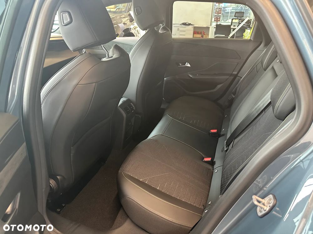 Peugeot 308 1.5 BlueHDi GT S&S EAT8 - 18